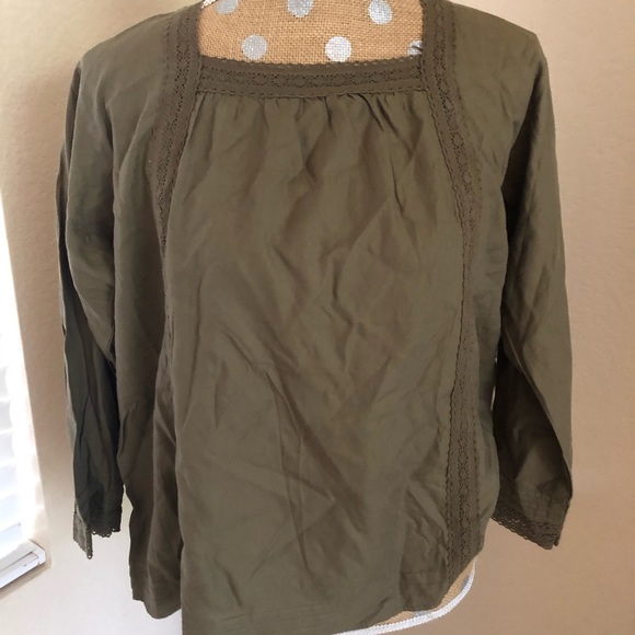 NWT long sleeve top in earthy green color. - Picture 1 of 3